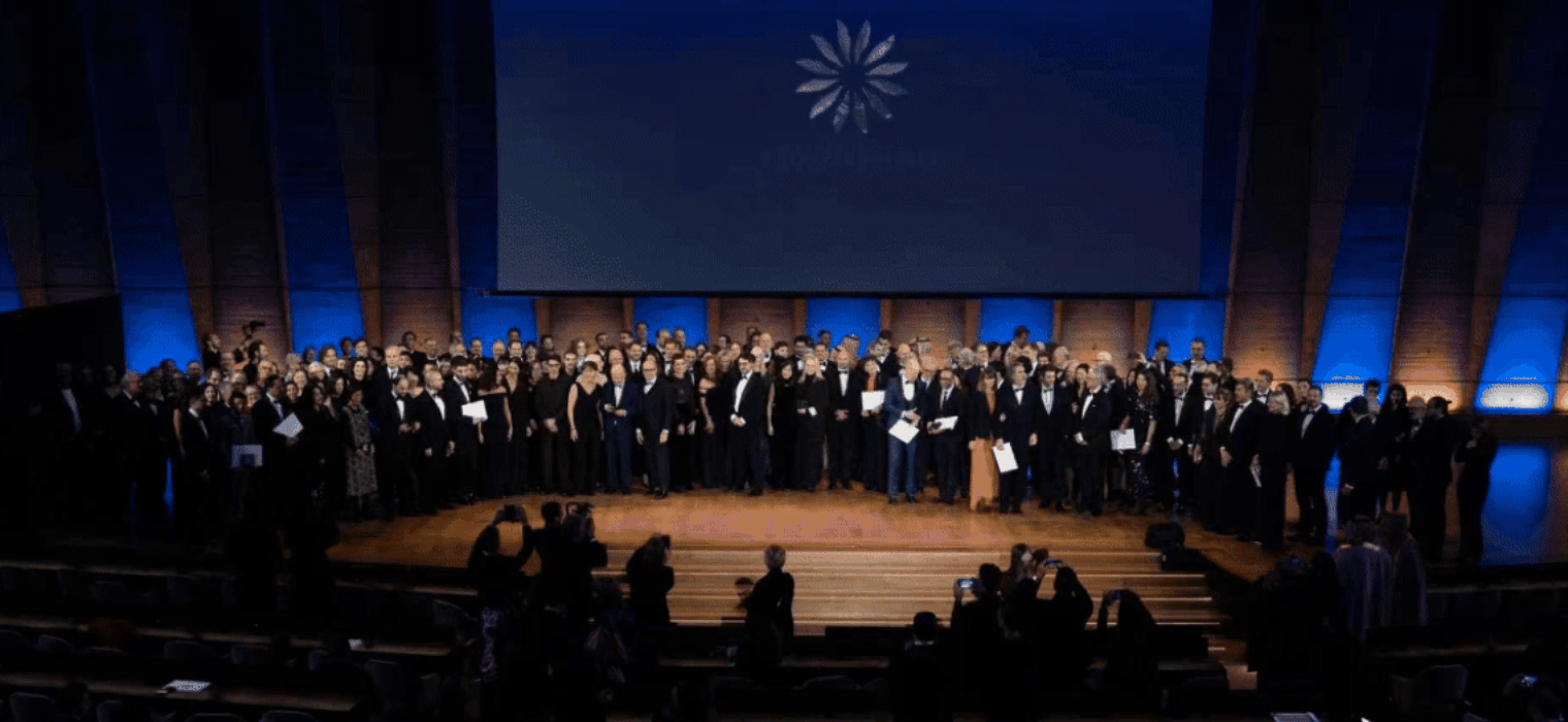 2025年度“凡爾賽宮大獎”舉行頒獎典禮，上海交通大學設計大樓上榜“全球最美校園建筑”，榮獲“室內特別獎”